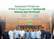 Karyawan Pimpinan PTPN IV Regional II Terima SK Mutasi dan Promosi