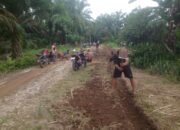 Gotong royong jalan penghubung Nagori Sordang Baru kecamatan Ujung Padang Kabupaten Simalungun